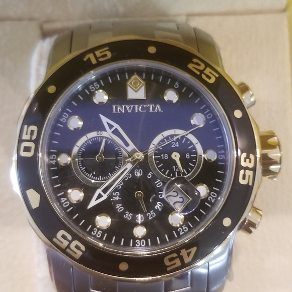 Invicta man's pro diver black face watch